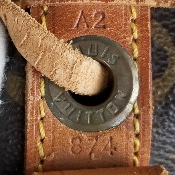 Louis Vuitton Monogram Noe Shoulder Bag - Picture 10 of 14